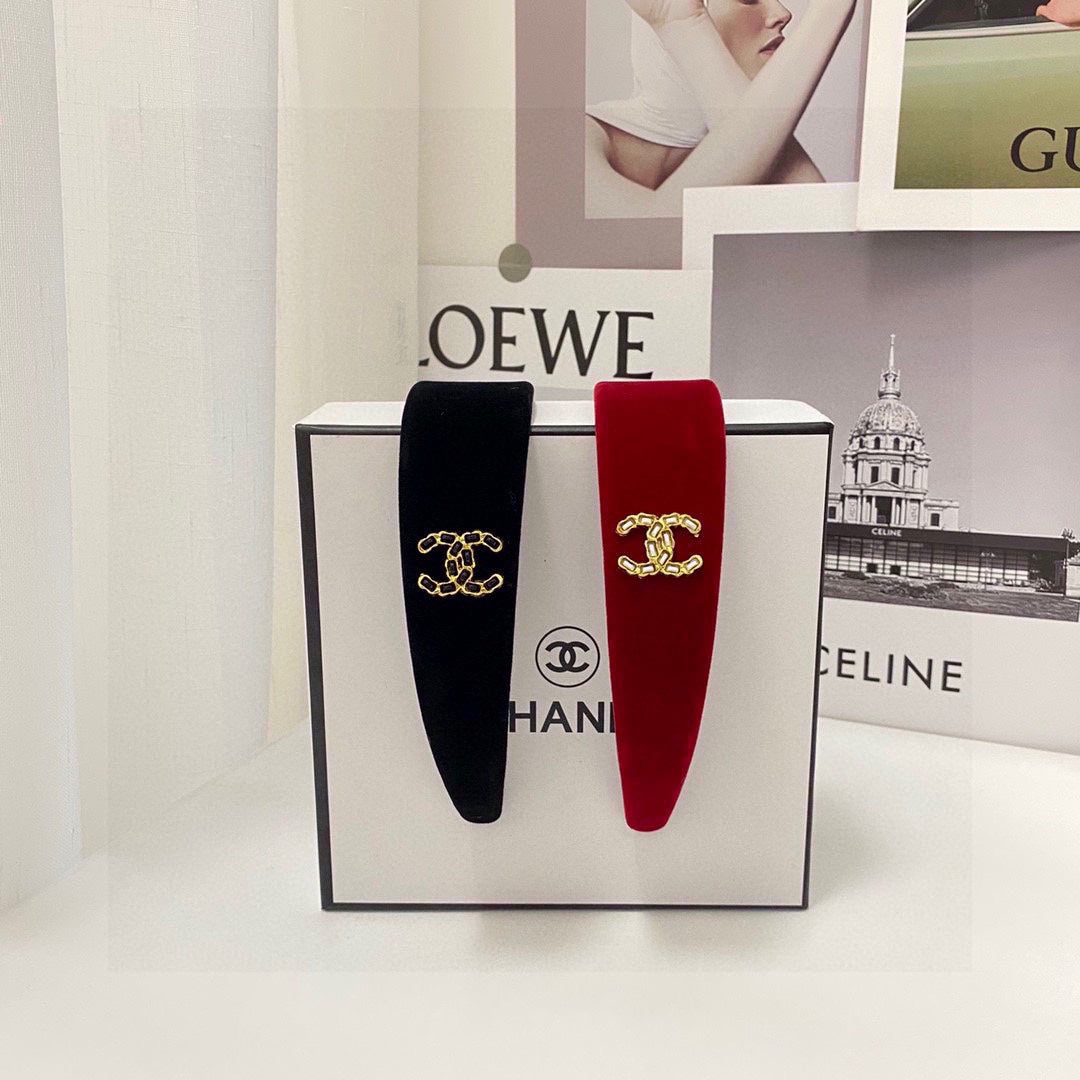 CHANEL BLACK VELVET HAIRBAND 832223