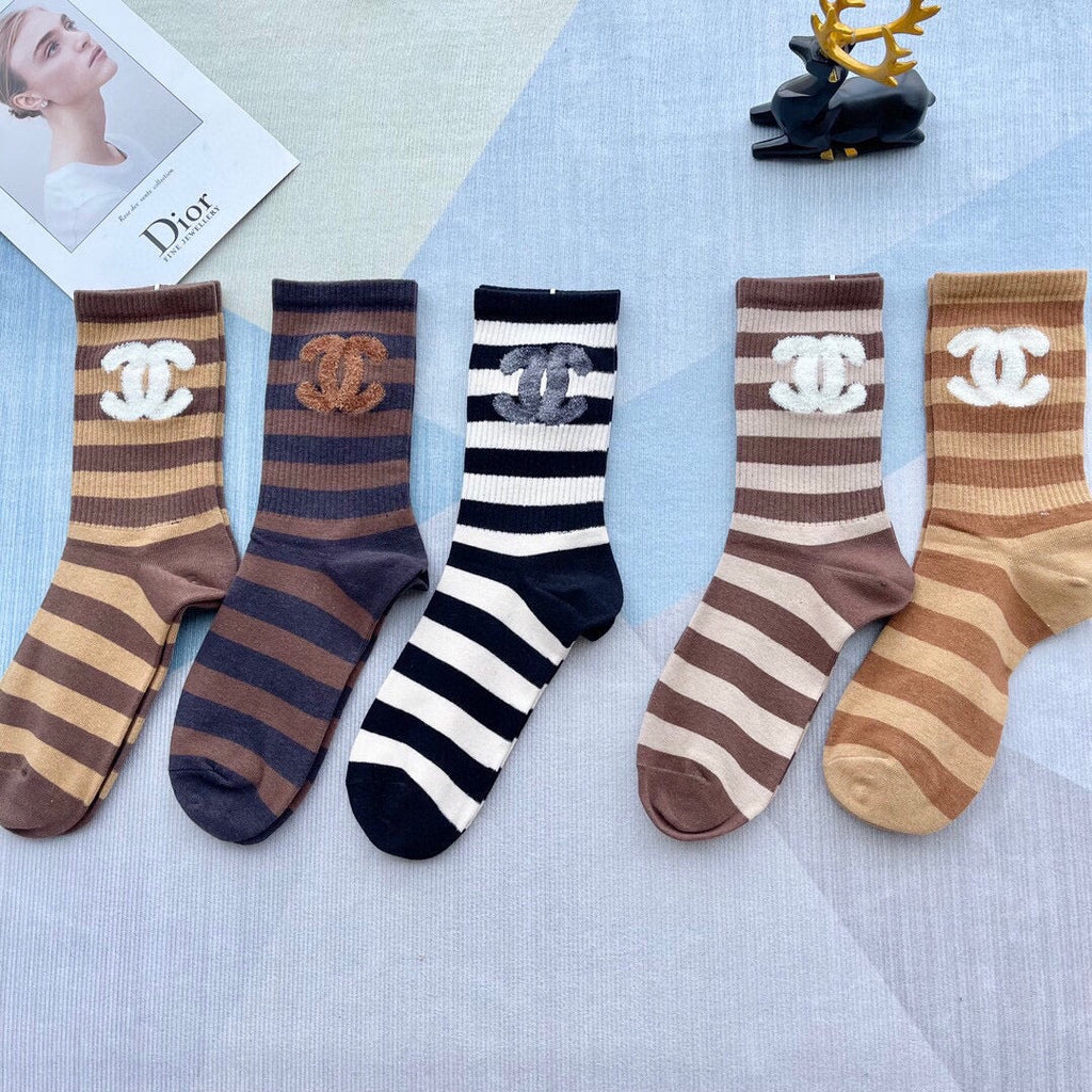 CHANEL CREW SOCKS 420751 (1 BOX )