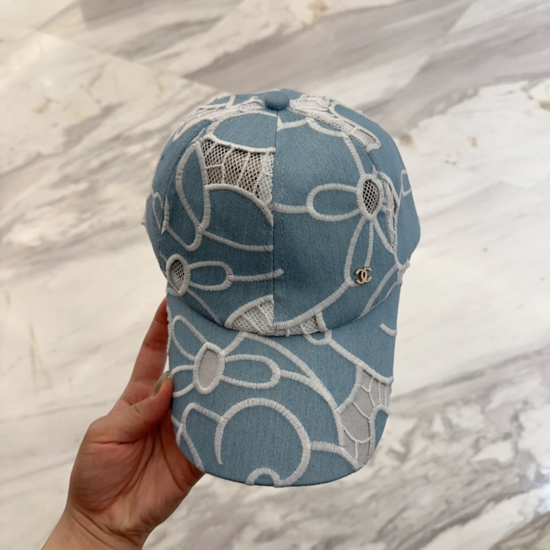 CHANEL LACE FLORAL BASEBALL HAT 672631