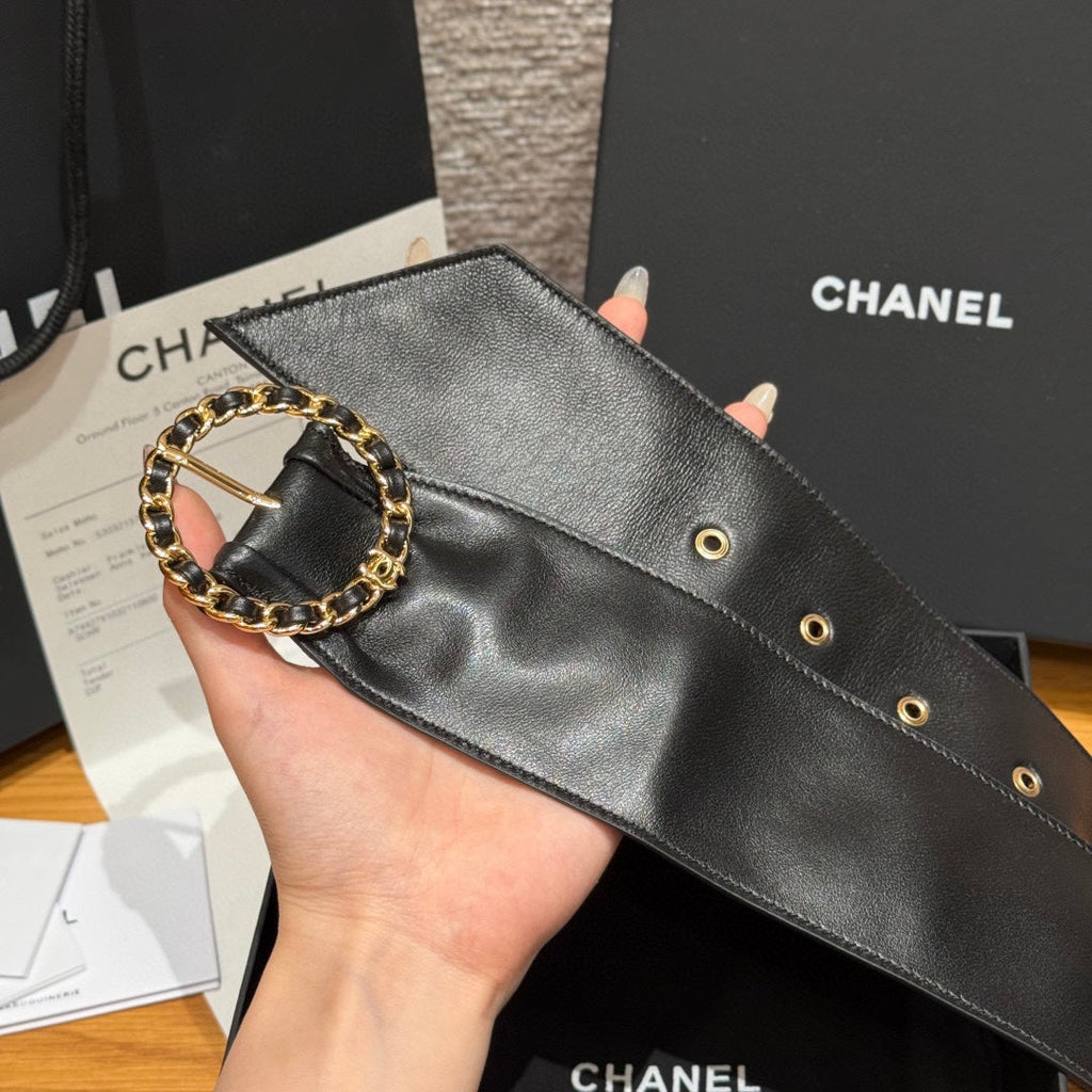 Wide Leather Women's Belt with Gold Chain-Link Buckle