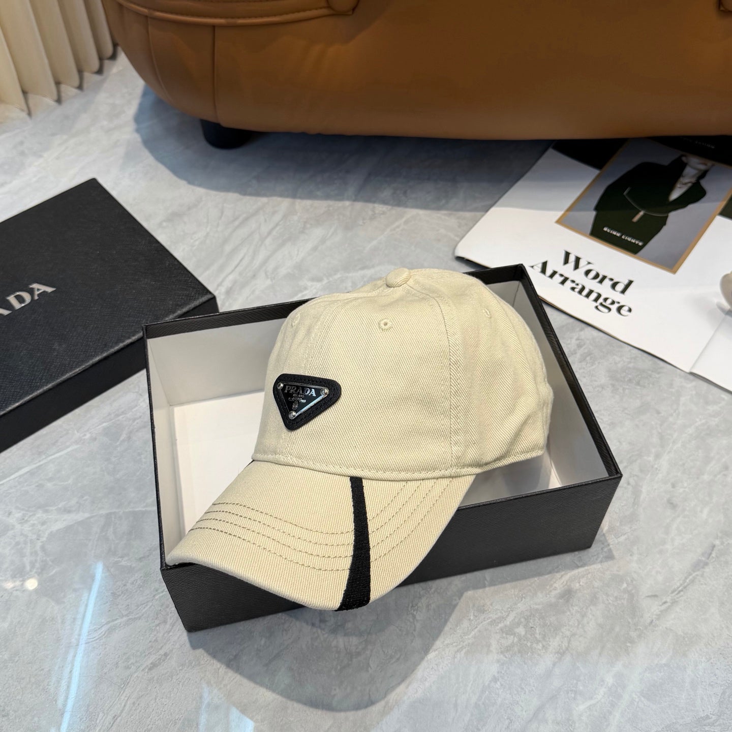 Chic Minimalist Baseball Cap with Elegant Contrast Detail