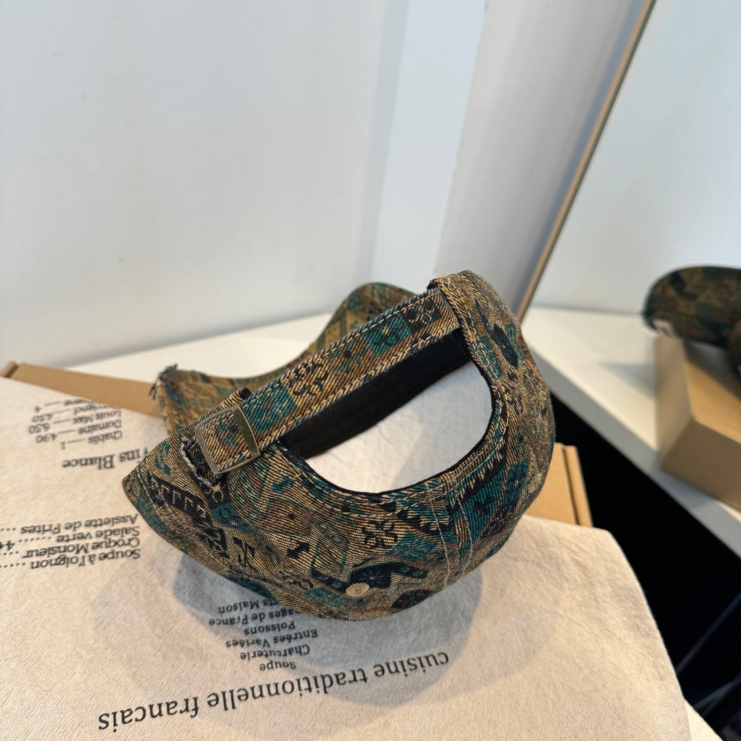 Vintage Distressed Pattern Baseball Cap, Structured Cotton Fit