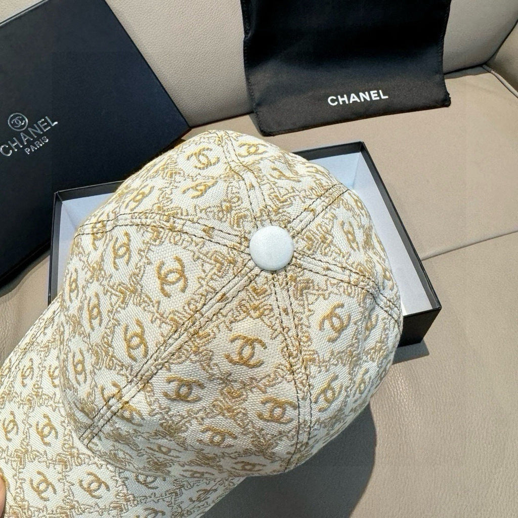 Sleek Design Embroidered Baseball Cap