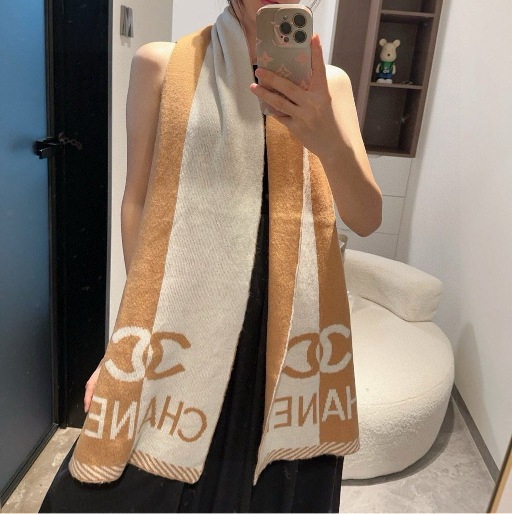 CHANEL 25S SCARF 180 IN CASHMERE 932414