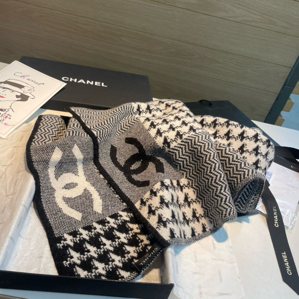 CHANEL 25S SCARF 190 CM IN CASHMERE 942958