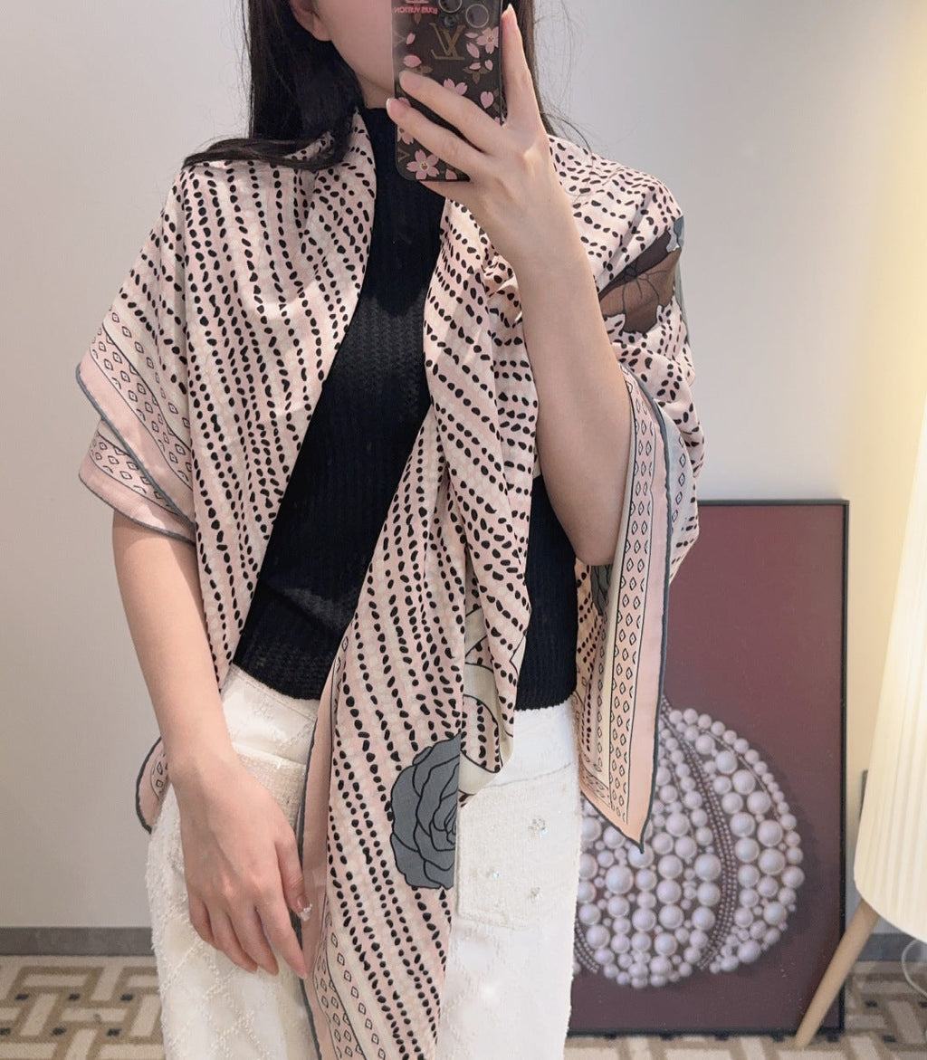 CHANEL 25S SCARF 140 IN CASHMERE 989891