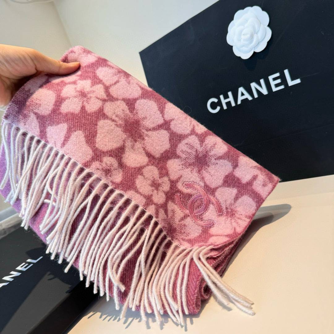CHANEL 25S SCARF 180 IN CASHMERE 989898