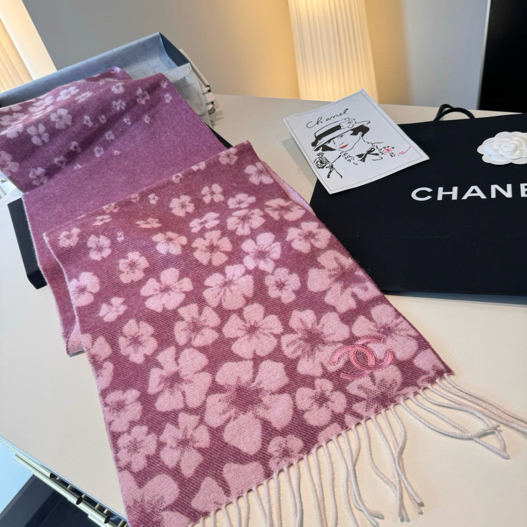 CHANEL 25S SCARF 180 IN CASHMERE 989898