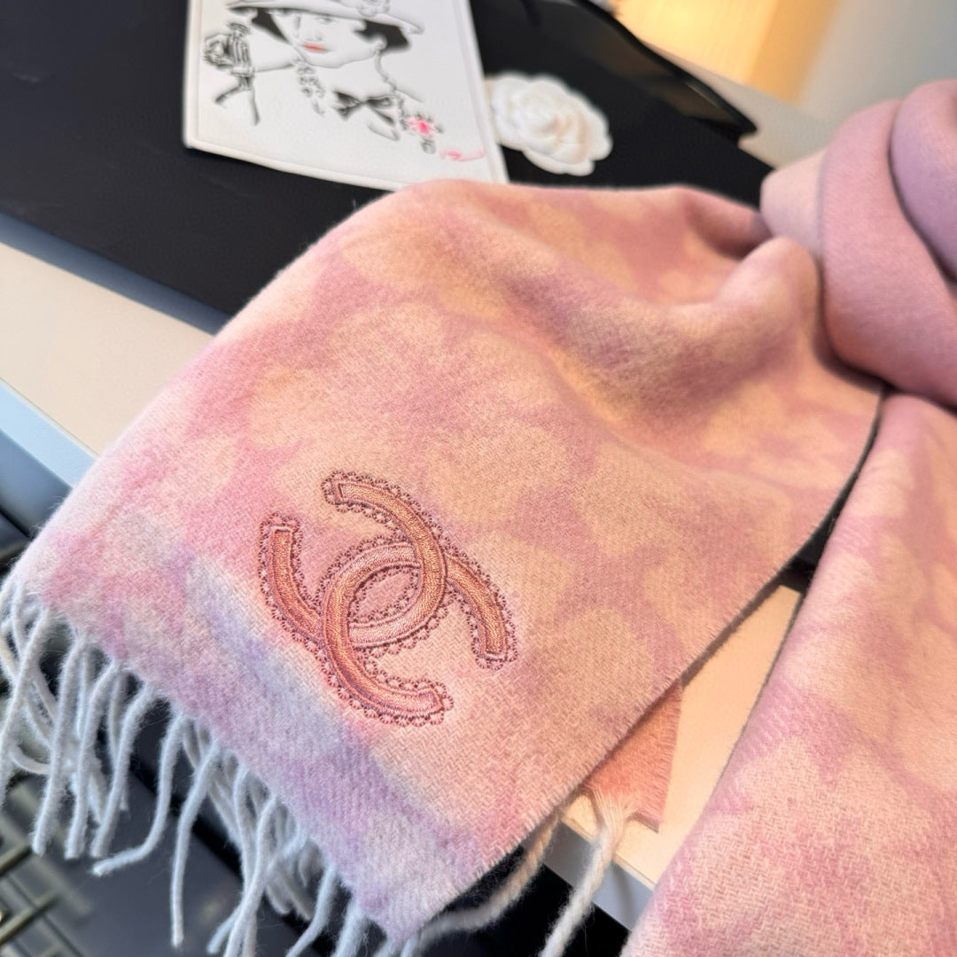 CHANEL 25S SCARF 180 IN CASHMERE 989901