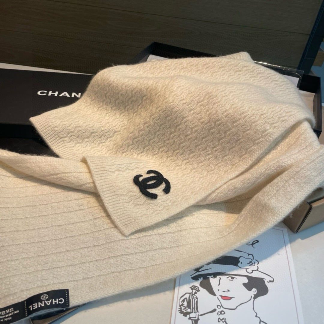 CHANEL 25S SCARF 200 IN CASHMERE 932411