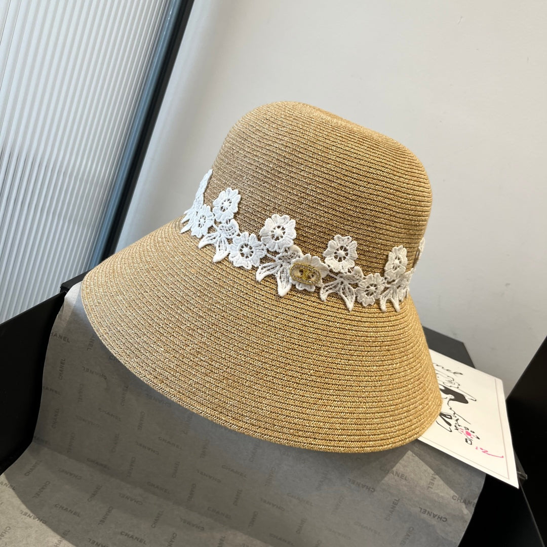 CELINE WIDE BRIM HAT MODEL 652030 IN WOVEN STRAW