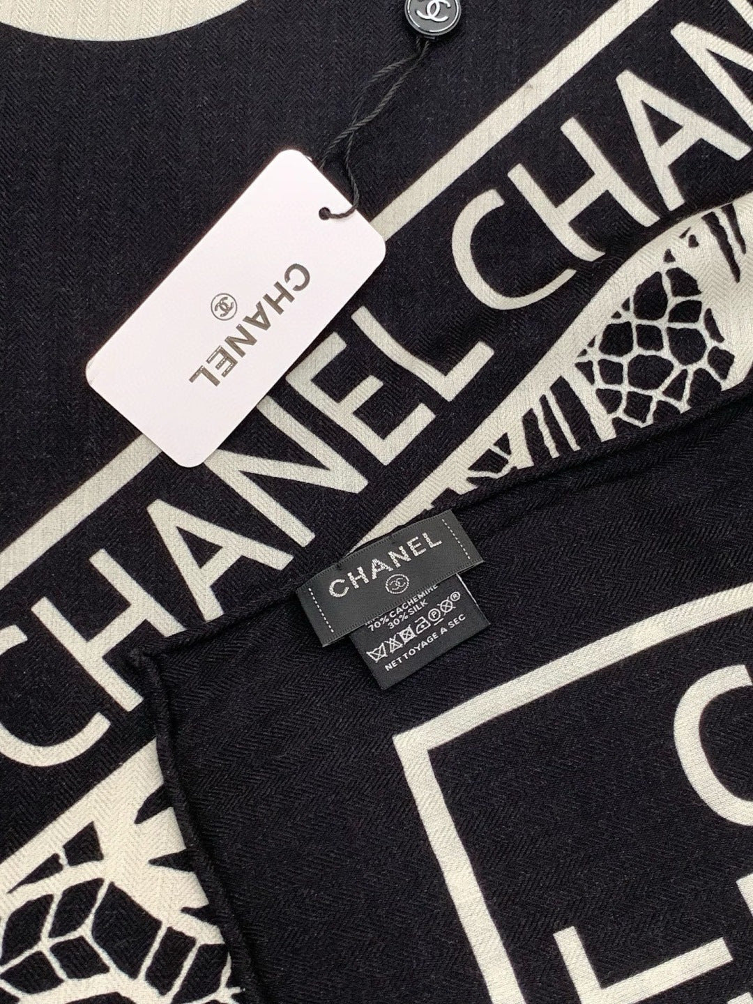 CHANEL 25S SCARF 135 CM IN CASHMERE AND SILK 943317