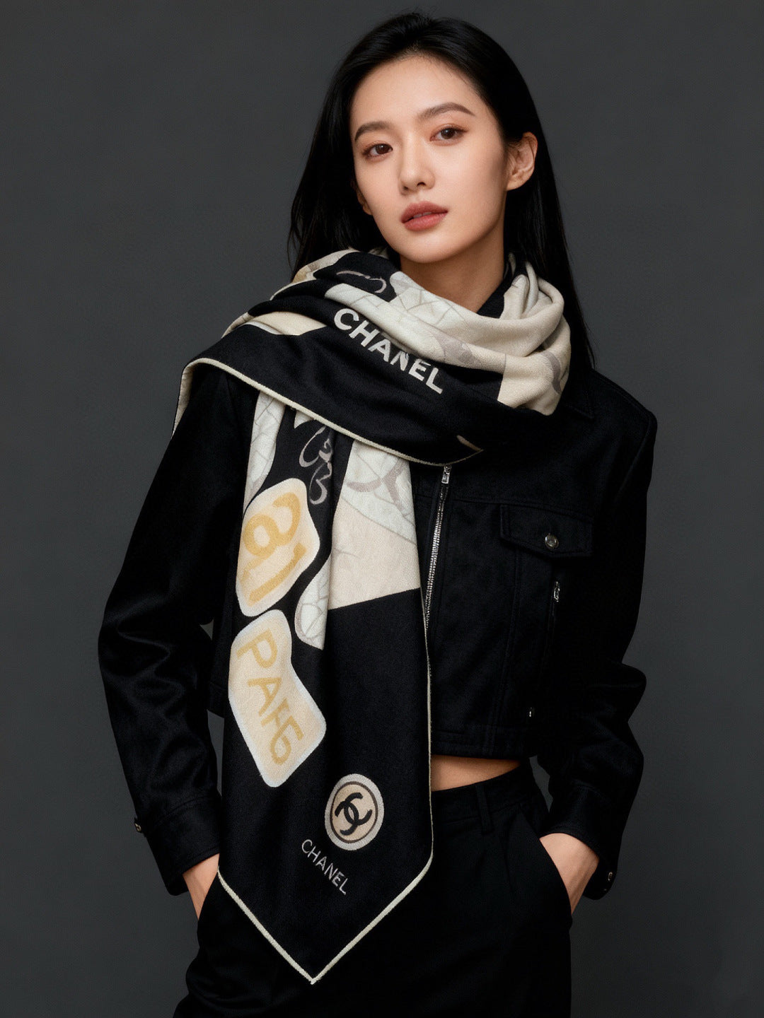 CHANEL 25S SCARF 135 IN CASHMERE 991651