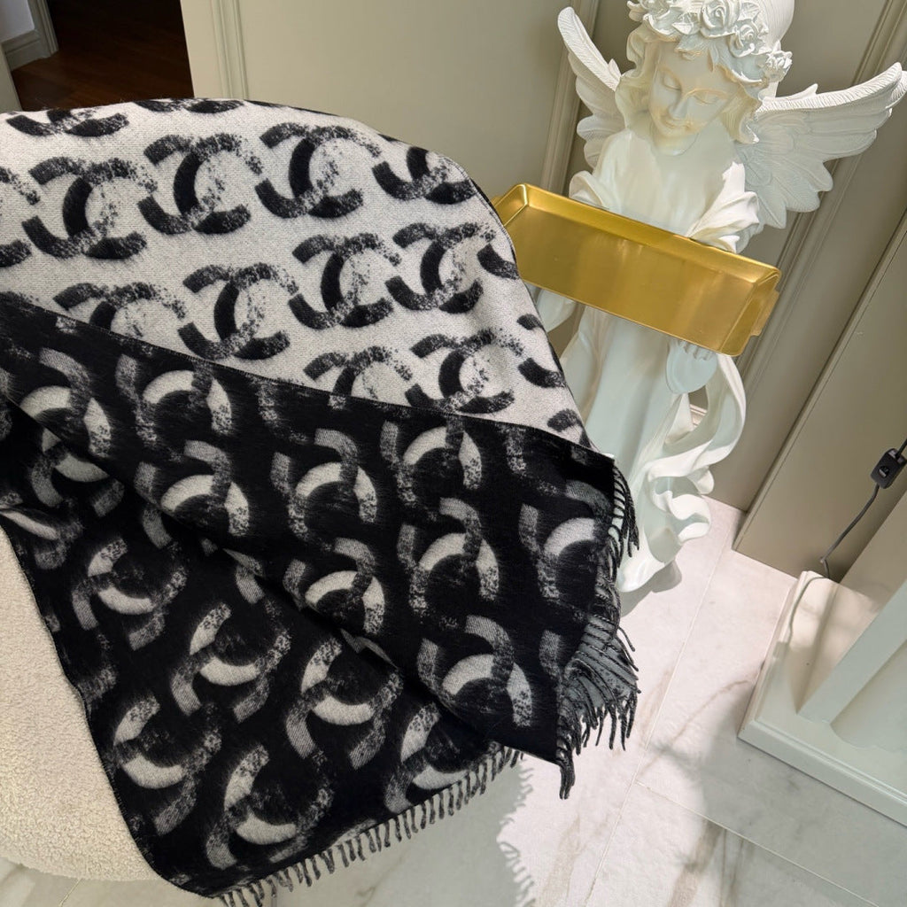 CHANEL 25S SCARF 210 CM IN CASHMERE 942916