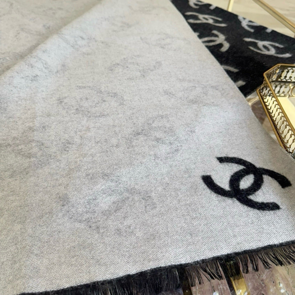CHANEL 25S SCARF 200 CM IN CASHMERE 943989