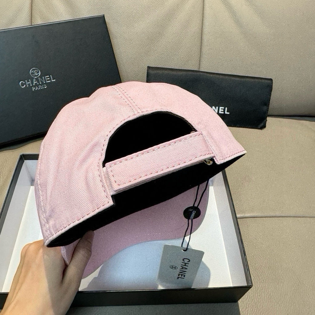 CHANEL PINK BASEBALL CAP WITH BLUE LOGO IN COTTON 672796