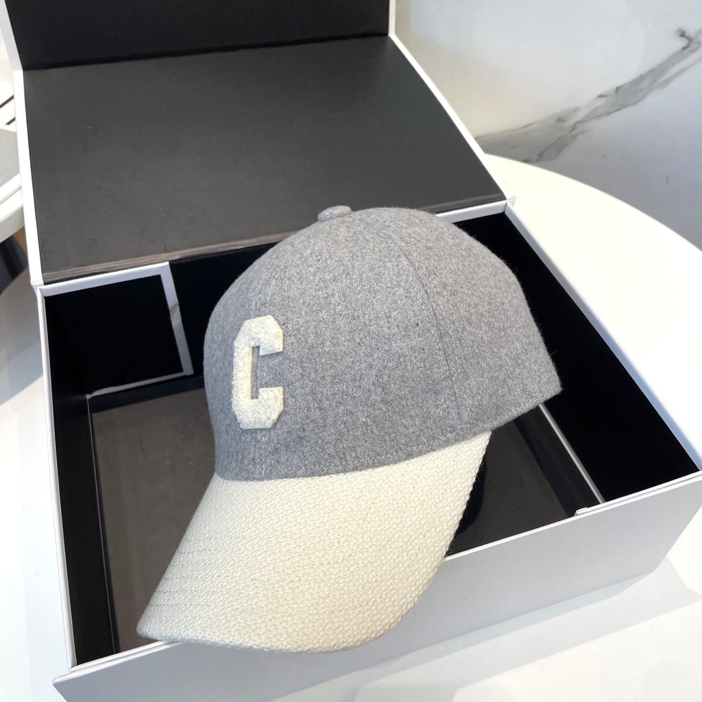 CELINE BASEBALL CAP MODEL 652409 IN WHITE AND GRAY FELTED FABRIC