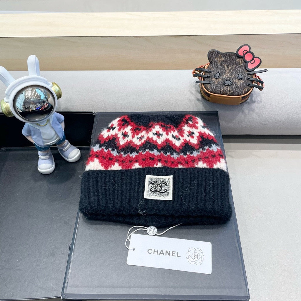CHANEL KNIT BEANIE HAT BLACK MIX RED 428243