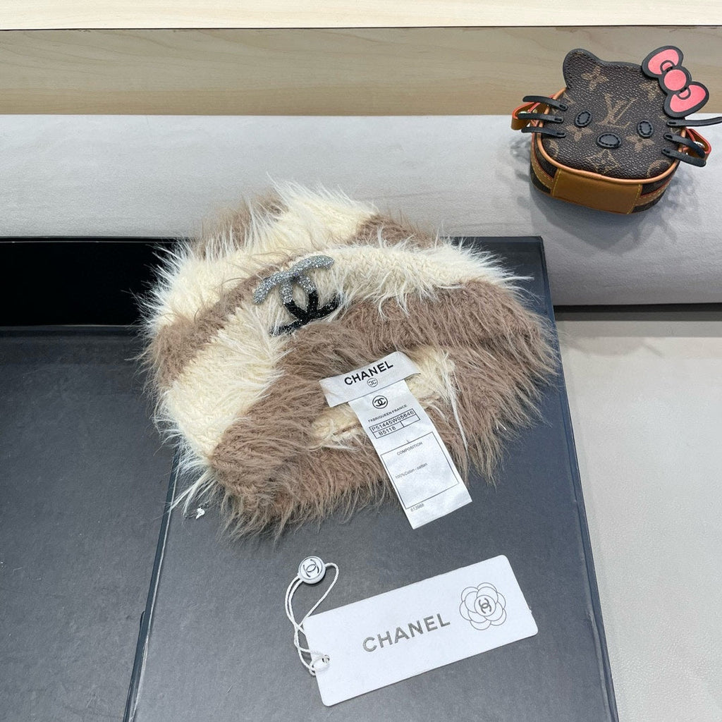 CHANEL BUCKET HAT IN BEIGE MIX CAMEL BROWN PLUSH AND WOOL 433425