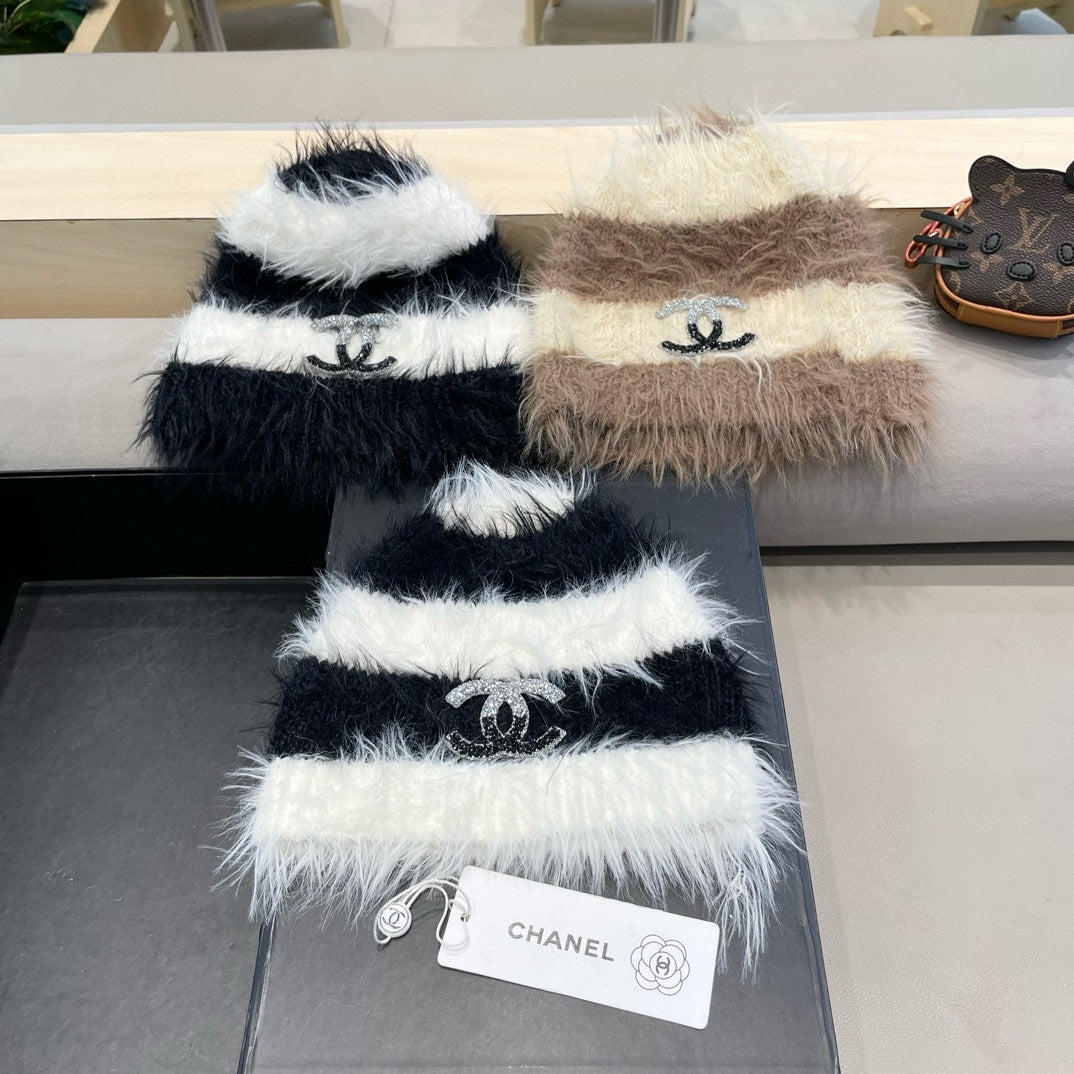 CHANEL BUCKET HAT IN BEIGE MIX CAMEL BROWN PLUSH AND WOOL 433425