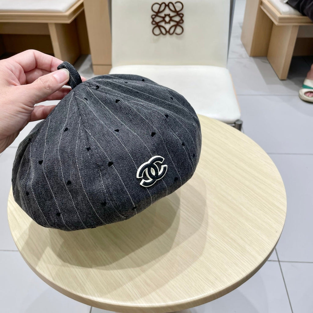 CHANEL BERET HAT POLKA DOT DARK GRAY 672672