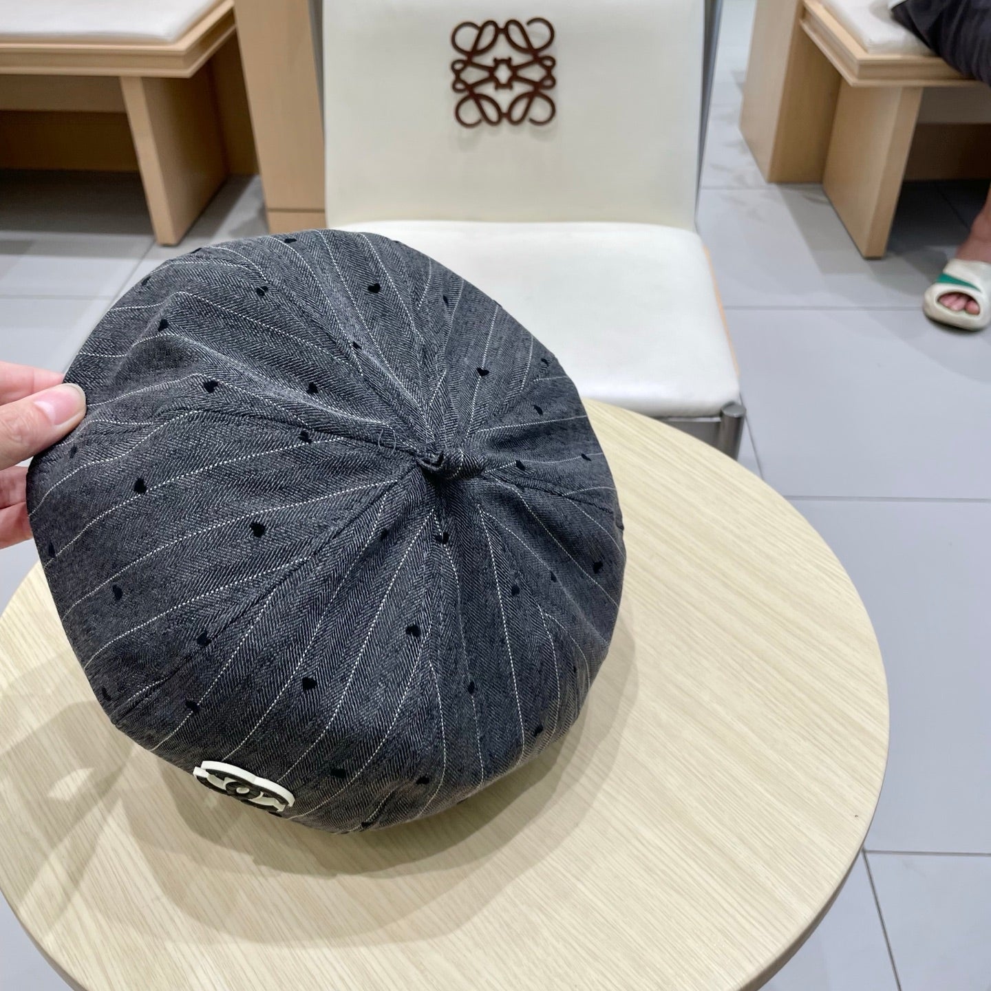 CHANEL BERET HAT POLKA DOT DARK GRAY 672672