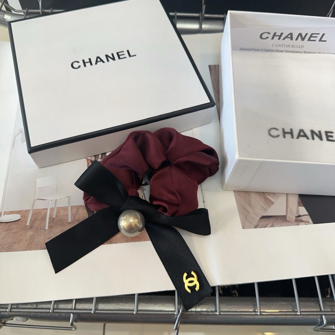 CHANEL SANGRIA RED WRINKLED SILK AND FABRIC 423631