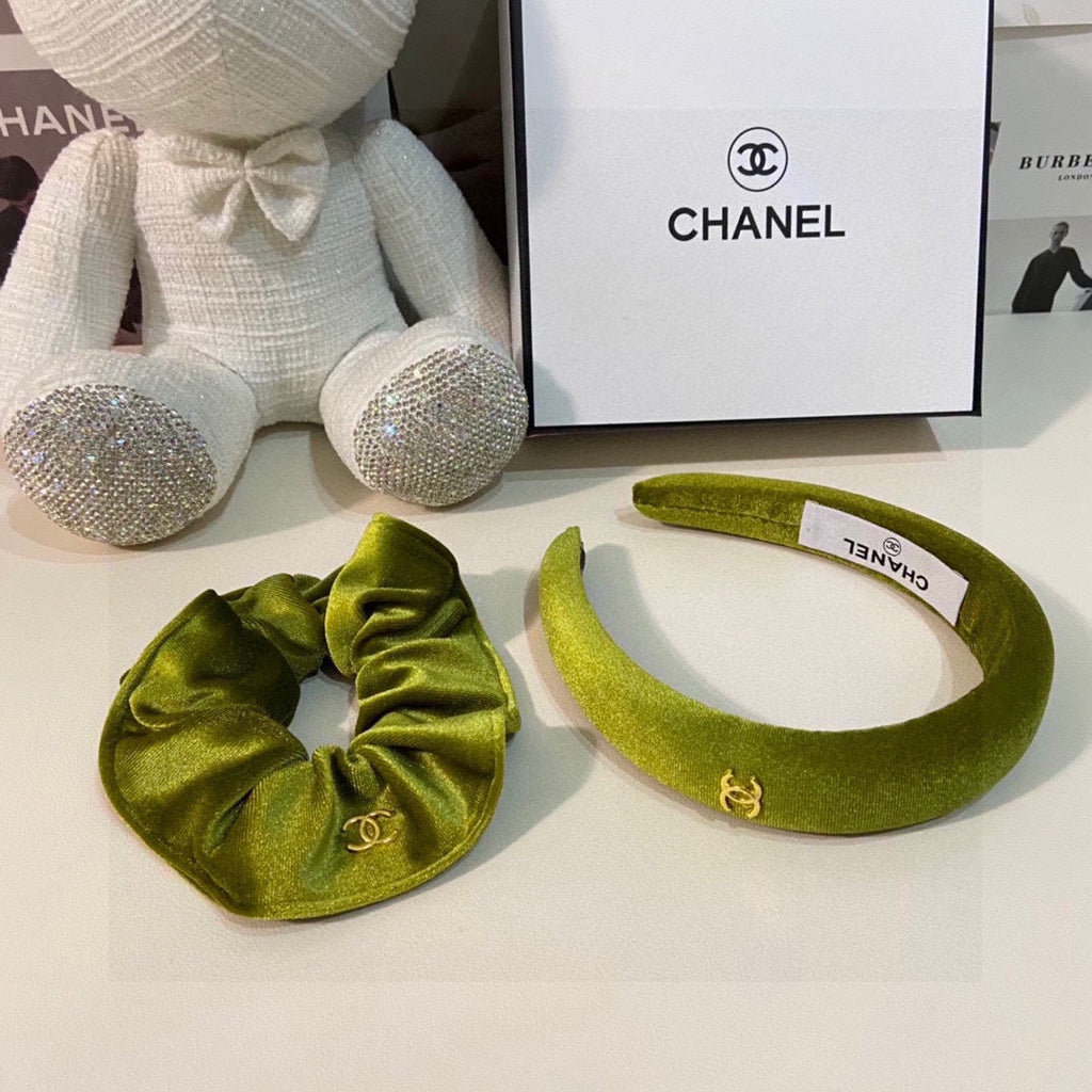 CHANEL OLIVE GREEN VELVET HAIRBAND 124629