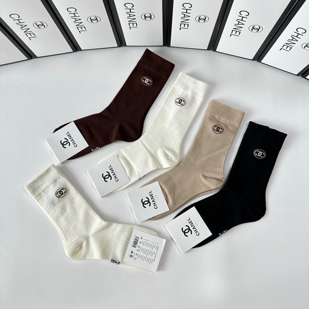 CHANEL CREW SOCKS 417476 ( 1 BOX )