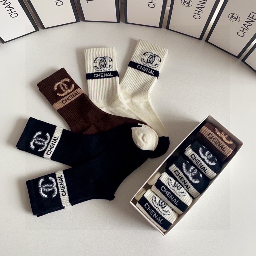 CHANEL CREW SOCKS 419059 (1 BOX )