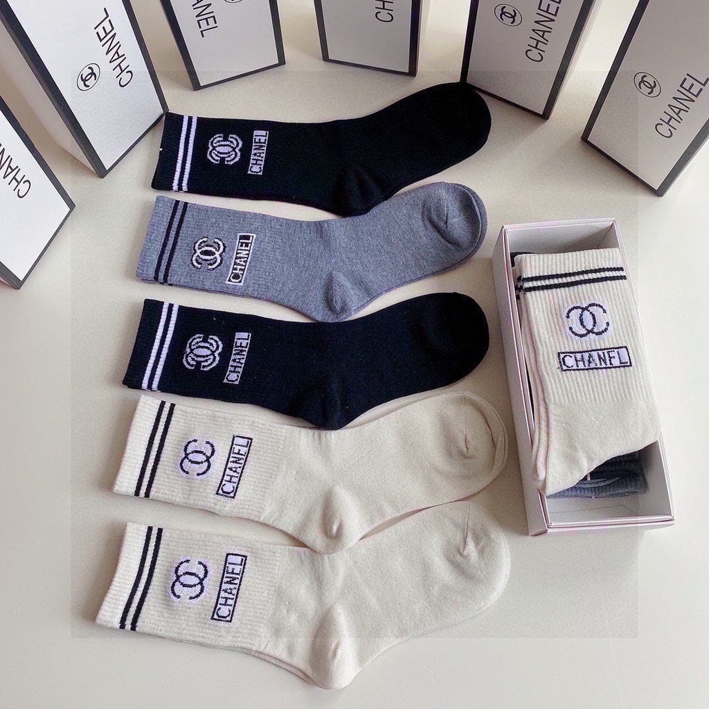 CHANEL CREW SOCKS 423779 (1 BOX)