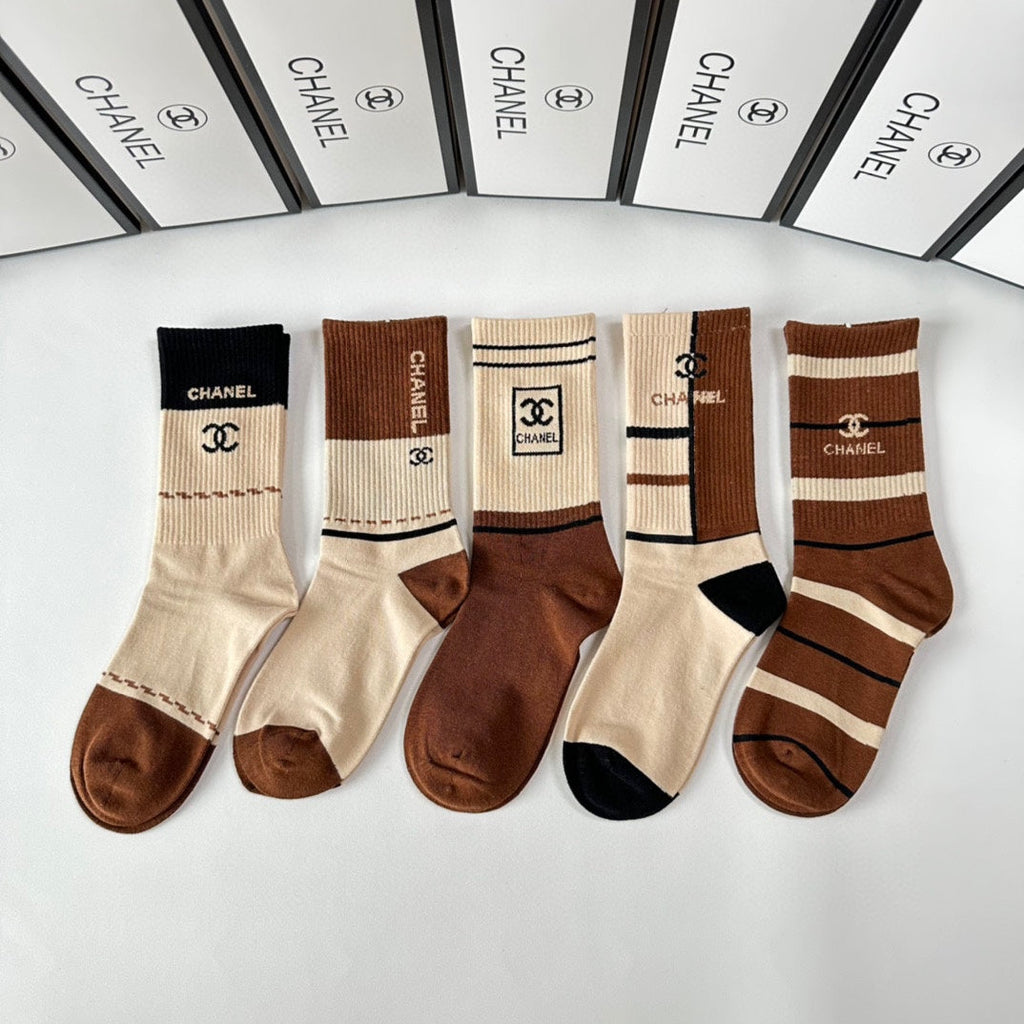 CHANEL CREW SOCKS 423821 (1 BOX)