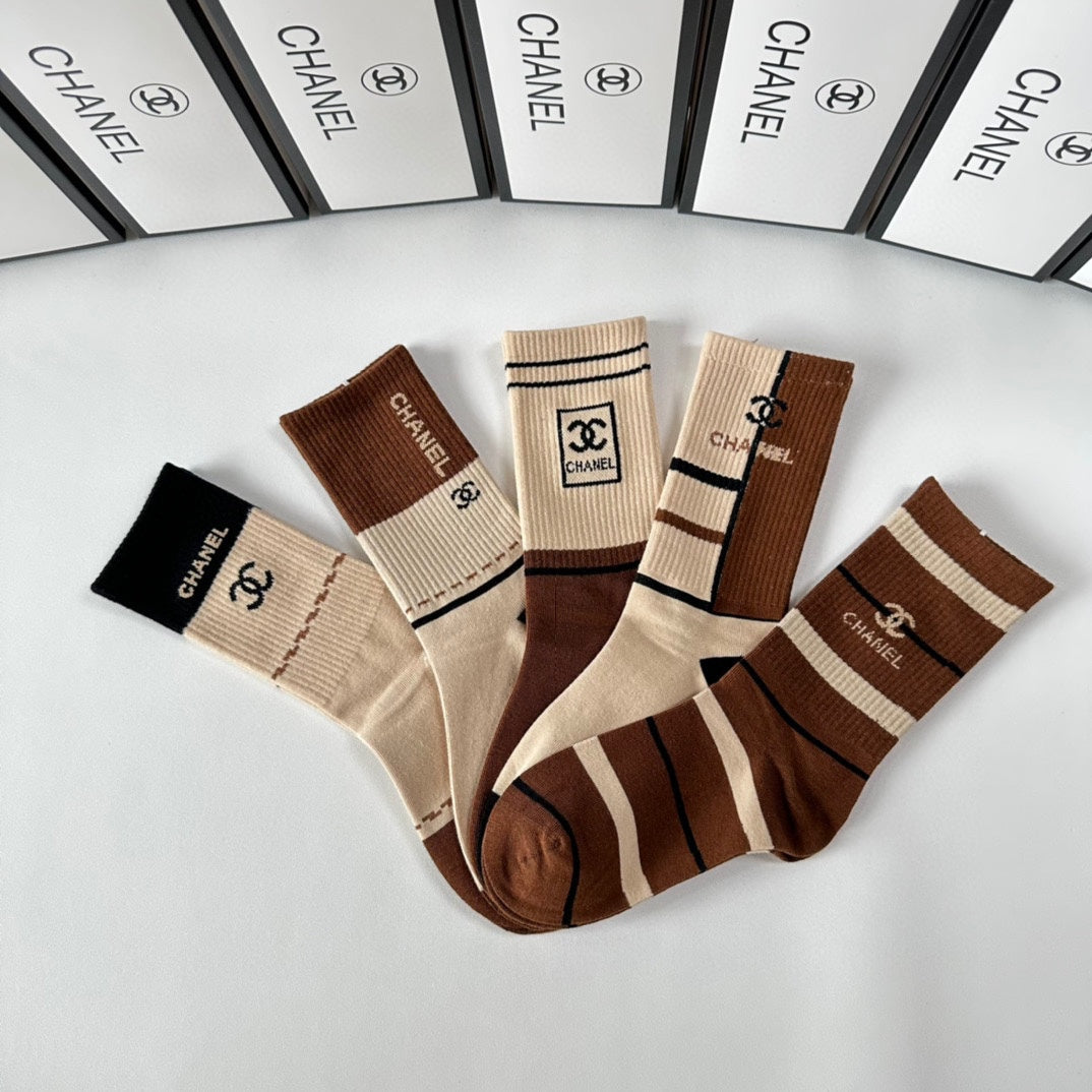 CHANEL CREW SOCKS 423821 (1 BOX)