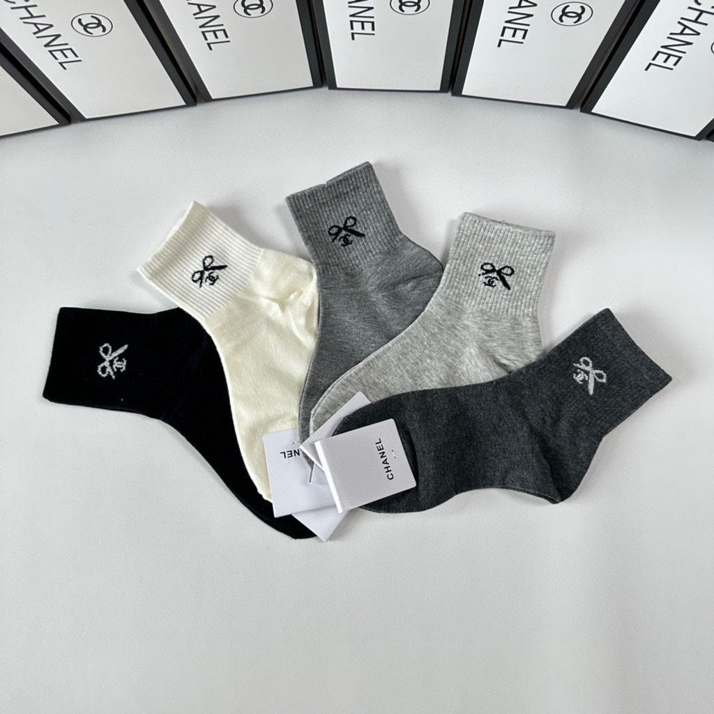 CHANEL LOW-CUT SOCKS 423834 (1 BOX)