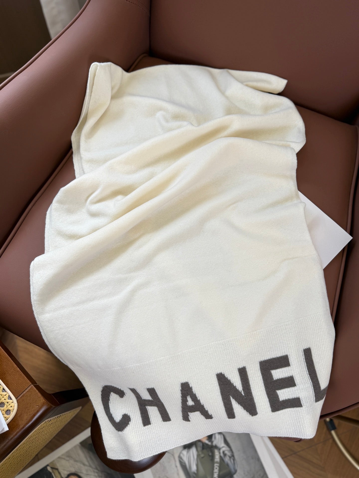 CHANEL 25S SCARF 170 CM IN CASHMERE 943081