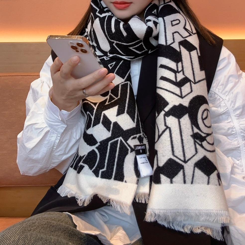 CHANEL LETTER LOGO 178 CM SCARF IN BLACK MIX WHITE SHEEP WOOL AND SILK 393103