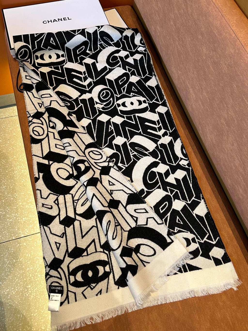 CHANEL LETTER LOGO 178 CM SCARF IN BLACK MIX WHITE SHEEP WOOL AND SILK 393103