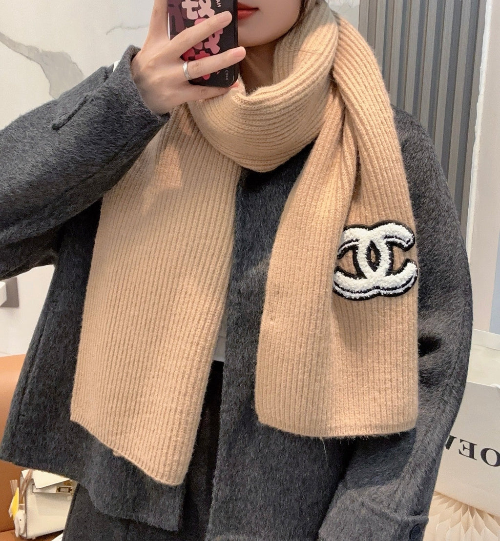 CHANEL 25S SCARF 175 IN CASHMERE 932232