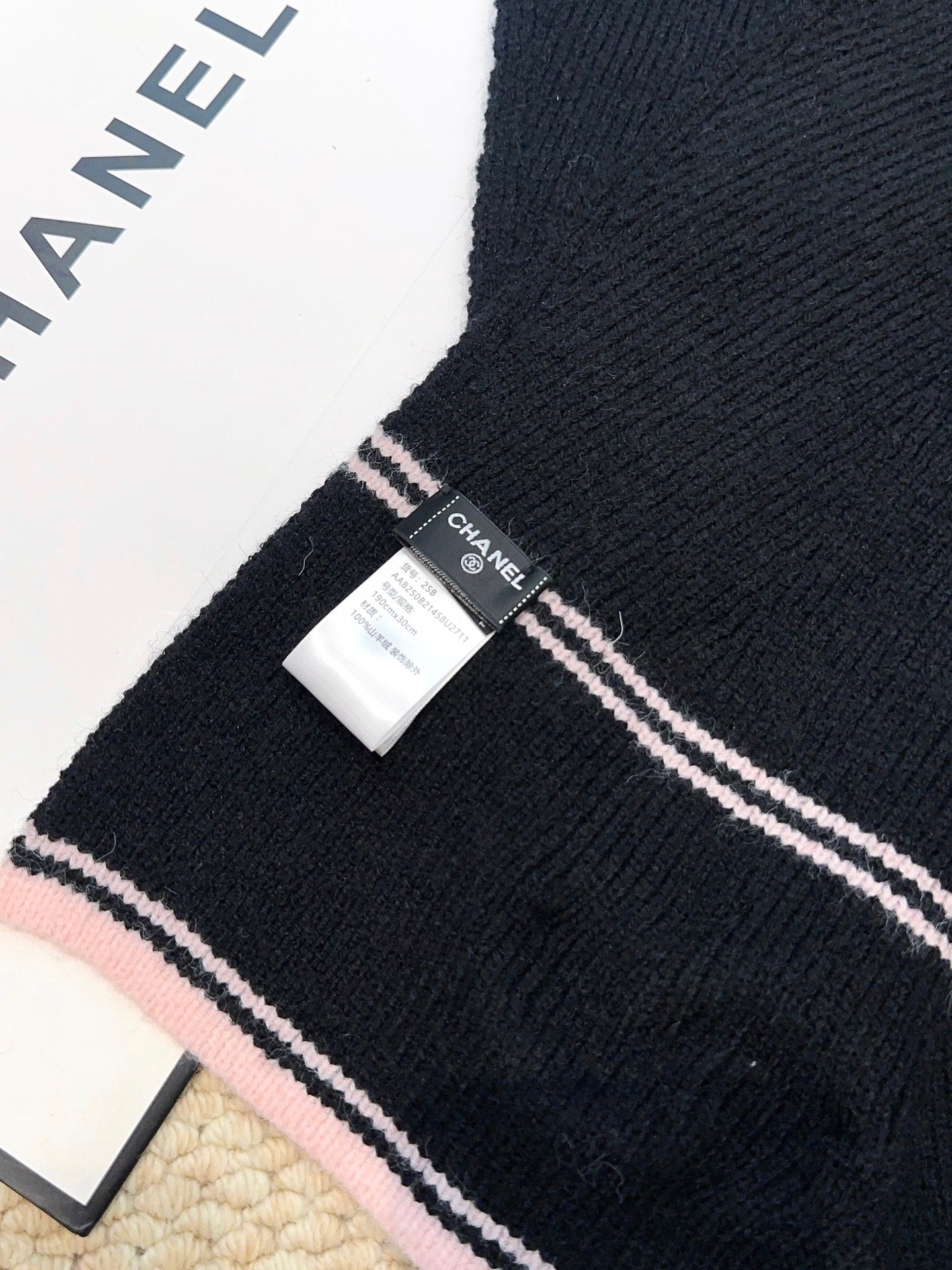CHANEL 25S SCARF 175 IN CASHMERE 932235