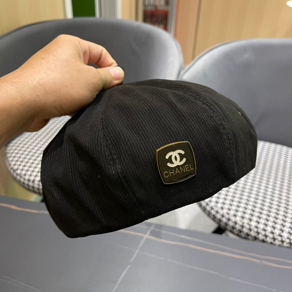 CHANEL BERET HAT IN BLACK CORDUROY 429844