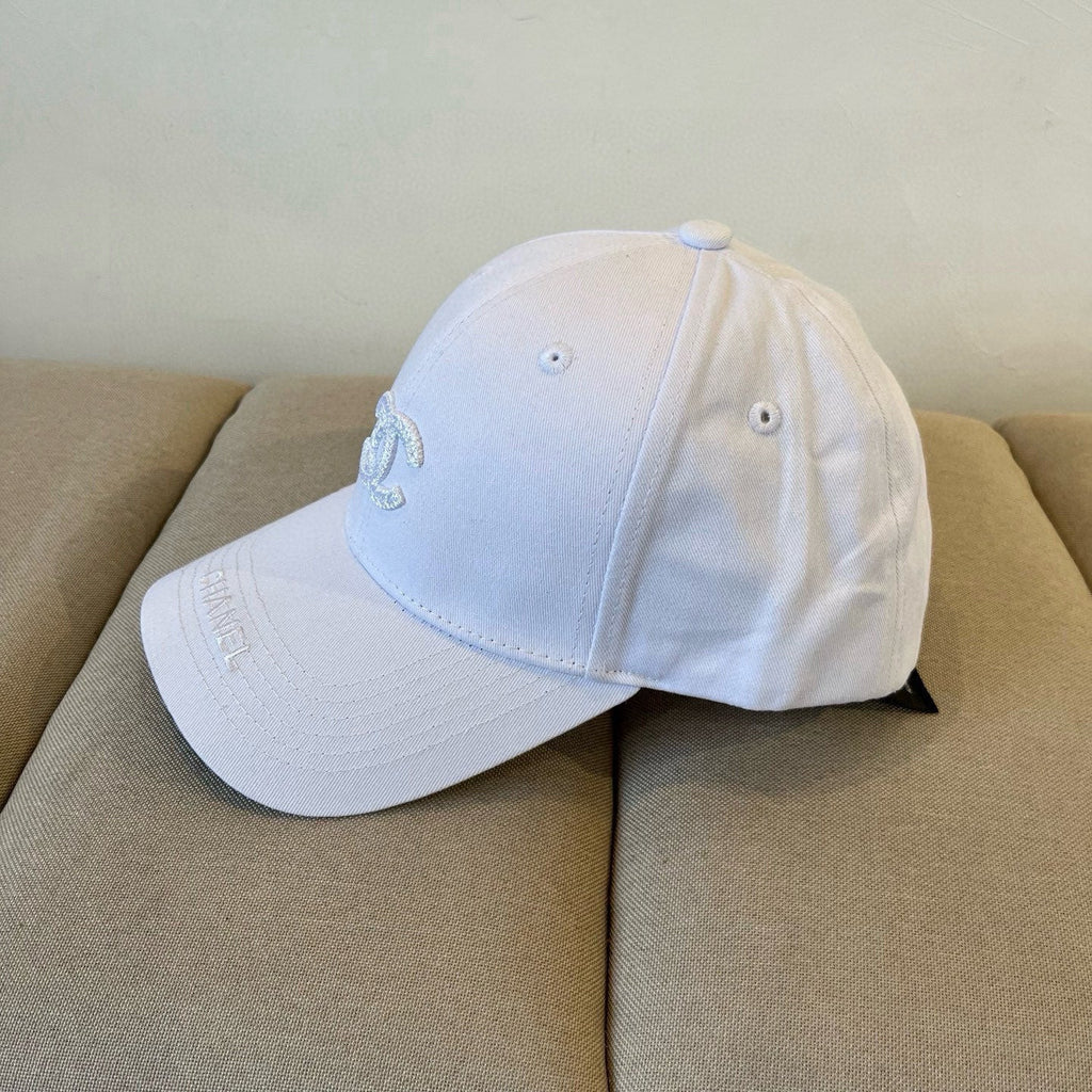 CHANEL BASEBALL HAT IN WHITE COTTON 672896