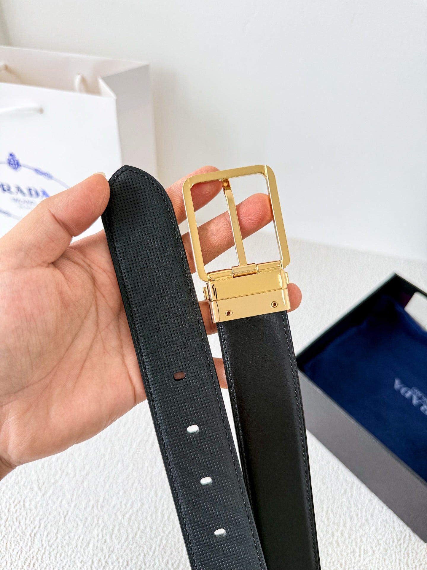 Luxury Full-Grain Leather Belt – Gold-Tone Pin Buckle | Designer Style 3.5cm Width