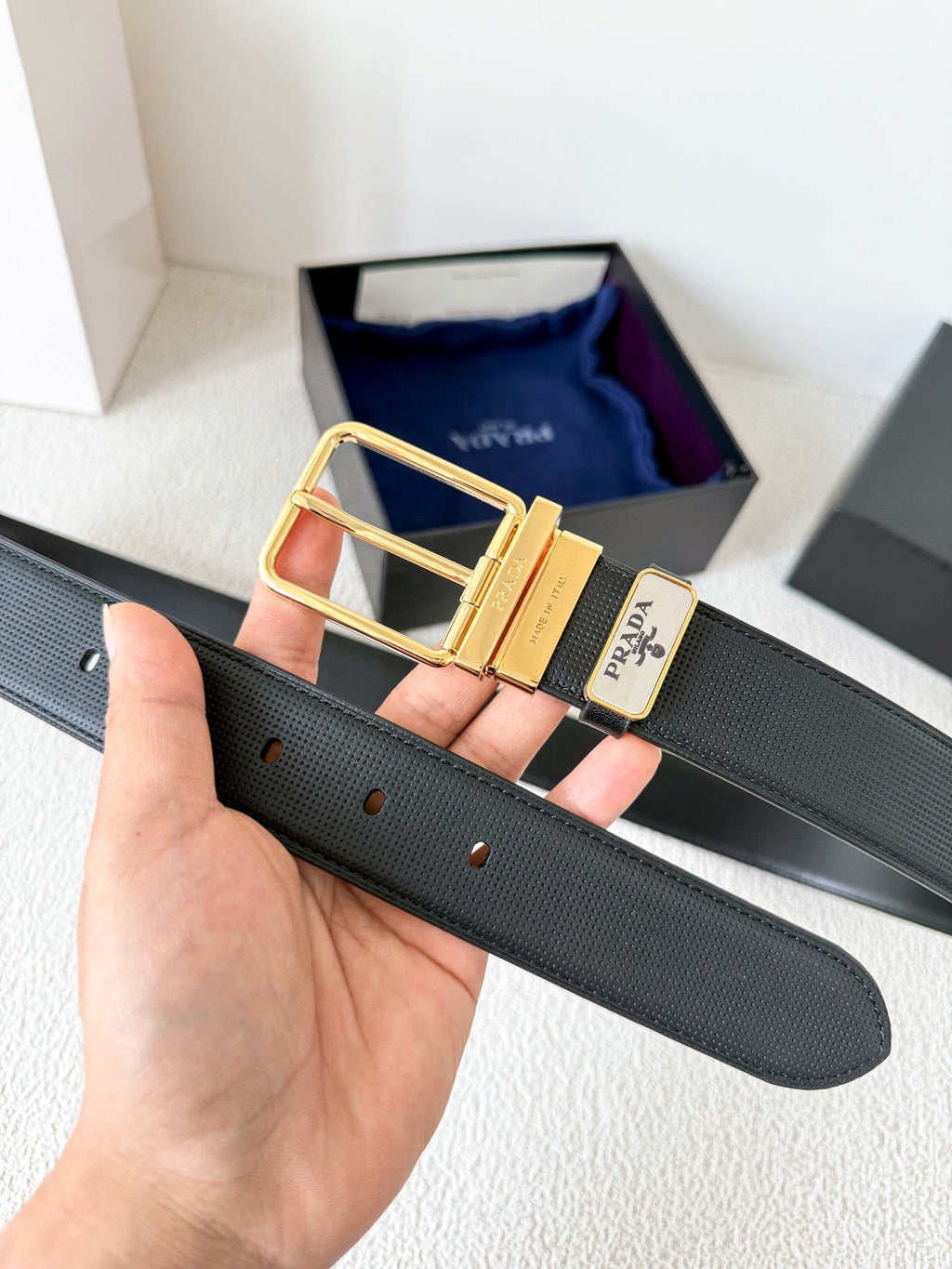 Luxury Full-Grain Leather Belt – Gold-Tone Pin Buckle | Designer Style 3.5cm Width