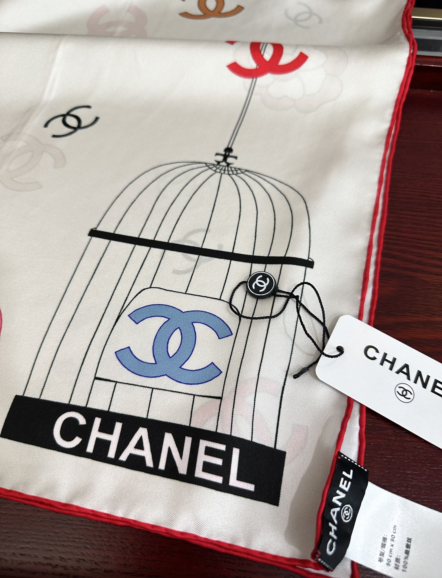 CHANEL 25S SCARF 90 IN SILK 929757