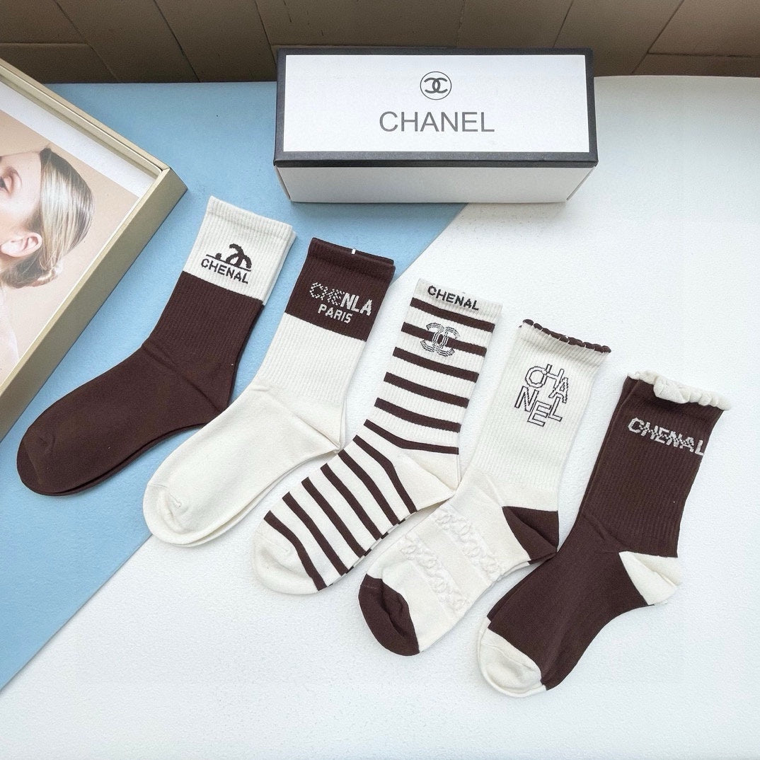 CHANEL CREW SOCKS 409656 ( 1 BOX )