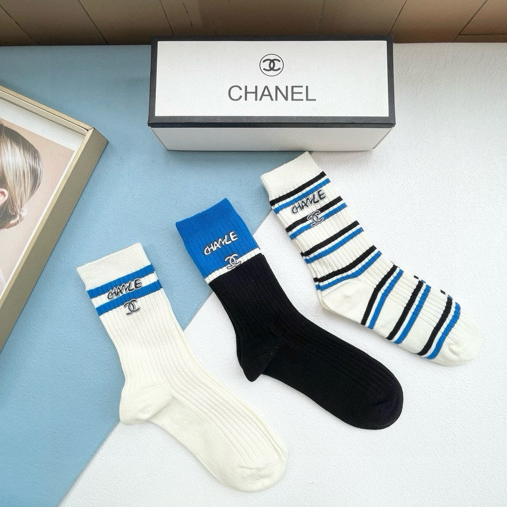 CHANEL CREW SOCKS 417396 ( 1 BOX )