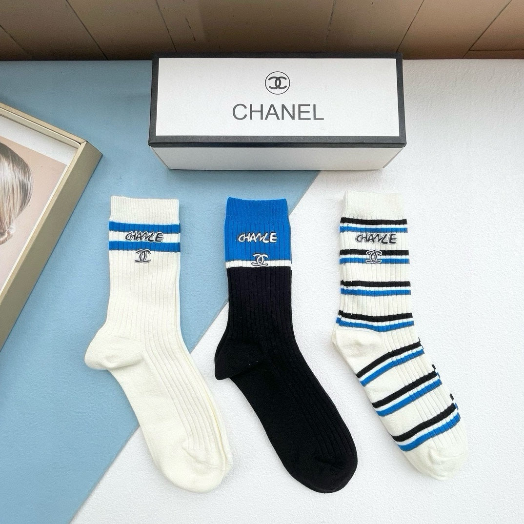 CHANEL CREW SOCKS 423925 (1 BOX)