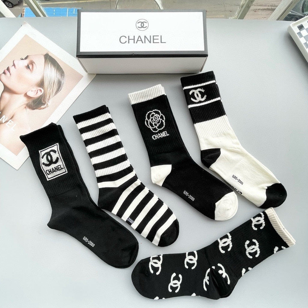 CHANEL CREW SOCKS 425569 ( 1 BOX )