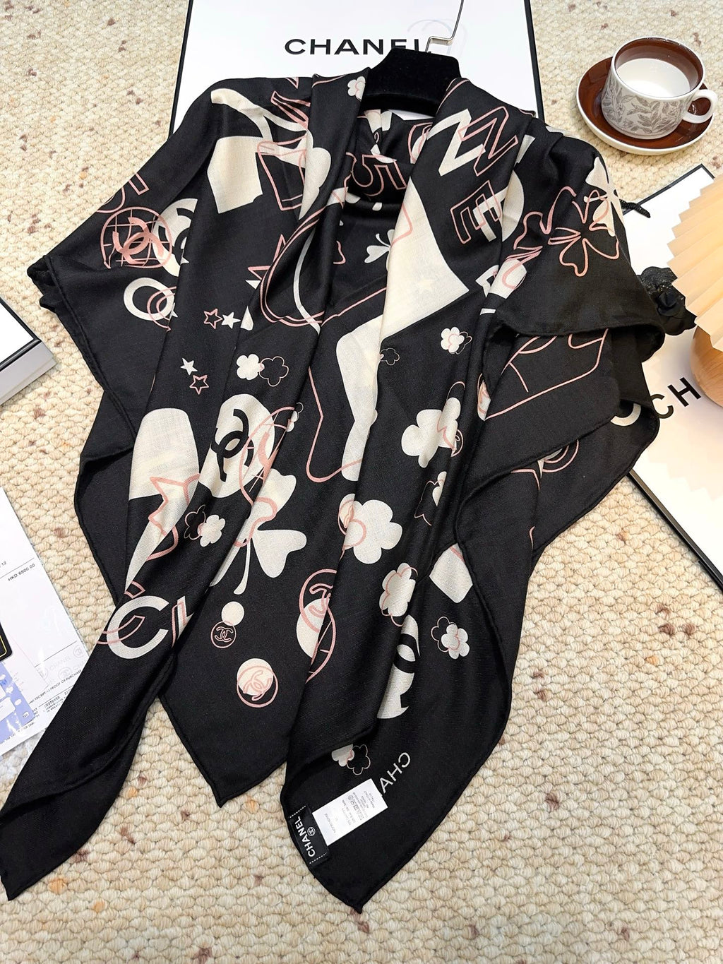 CHANEL 25S SCARF 140 CM IN CASHMERE SILK 943926